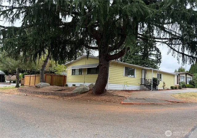 Photo 1 of Manufactured home for sale at 11316 Se 226th Street, Kent, WA 98031 | MLS# NWM2569933 | Listing updated on 2026-09-29