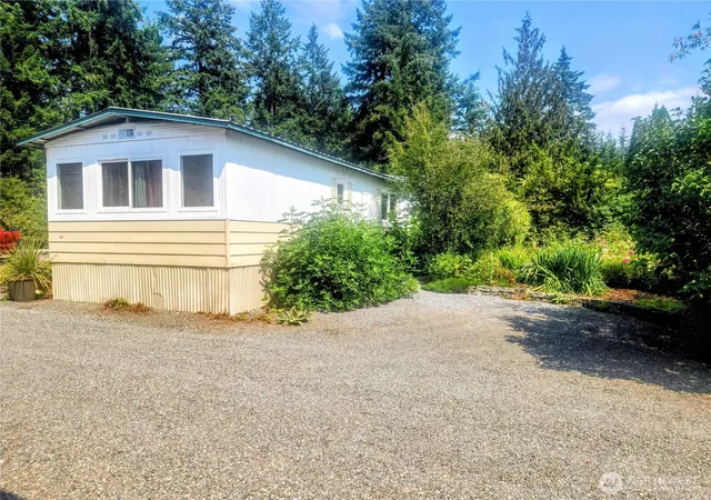 Photo 3 of Sale Pending at 5918 256th Street E, Graham, WA 98338 | MLS# NWM2569953 | Listing updated on 2026-08-20