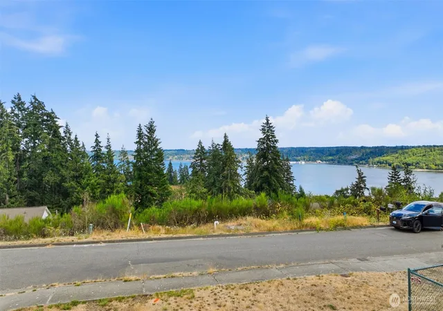 Photo 2 of Sale Pending at 1633 & 1637 Sound Ridge Dr, Bremerton, WA 98312 | MLS# NWM2569960 | Listing updated on 2026-09-21