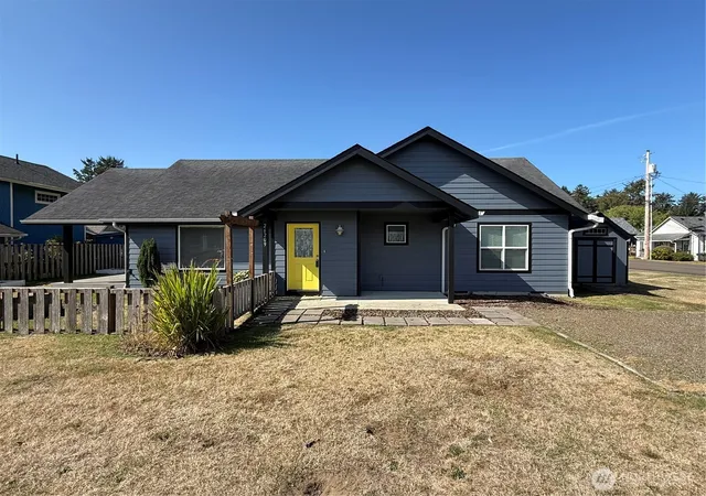 Photo 2 of Single family home for sale at 26209 North Pl, Ocean Park, WA 98640 | MLS# NWM2569965 | Listing updated on 2026-09-26
