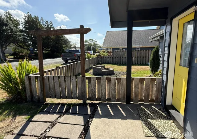 Photo 4 of Single family home for sale at 26209 North Pl, Ocean Park, WA 98640 | MLS# NWM2569965 | Listing updated on 2026-09-26
