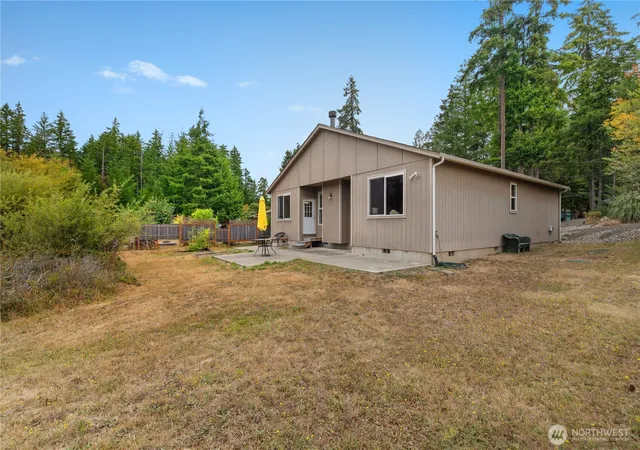 Photo 2 of Sale Pending at 321 E Penzance Rd, Shelton, WA 98584 | MLS# NWM2569980 | Listing updated on 2026-09-23