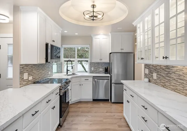 Photo 3 of Single family home for sale at 3118 S 337th Street, Federal Way, WA 98001 | MLS# NWM2569988 | Listing updated on 2026-09-23