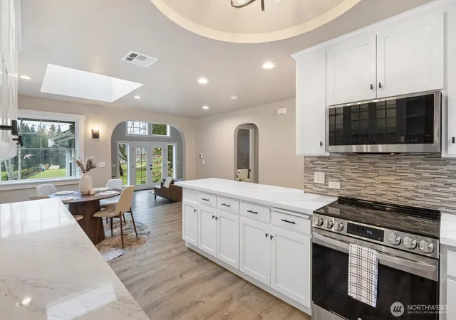 Photo 4 of Single family home for sale at 3118 S 337th Street, Federal Way, WA 98001 | MLS# NWM2569988 | Listing updated on 2026-09-23