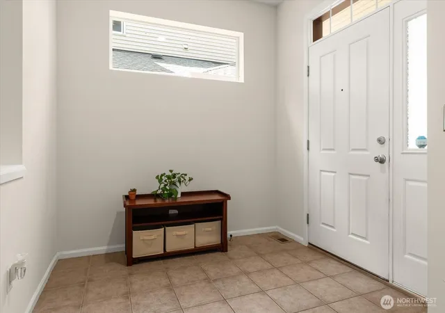 Photo 3 of Townhouse for sale at 308 196th Place SW #102, Lynnwood, WA 98036 | MLS# NWM2569990 | Listing updated on 2026-10-01