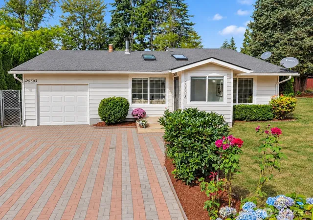 Photo 2 of Sale Pending at 25503 151st Pl Se, Covington, WA 98042 | MLS# NWM2569993 | Listing updated on 2026-09-25