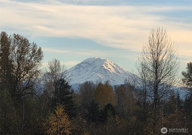 Photo 3 of Single family home for sale at 12535 SE Kent Kangley Rd, Kent, WA 98030 | MLS# NWM2570011 | Listing updated on 2026-09-30