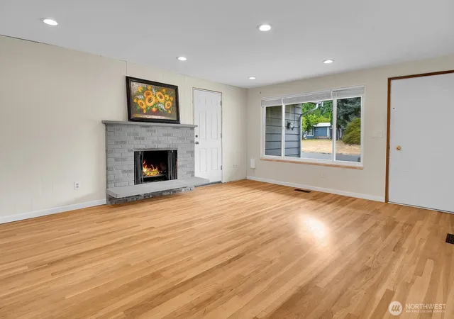 Photo 3 of Single family home for sale at 2528 166th Avenue NE, Bellevue, WA 98008 | MLS# NWM2570016 | Listing updated on 2026-09-23