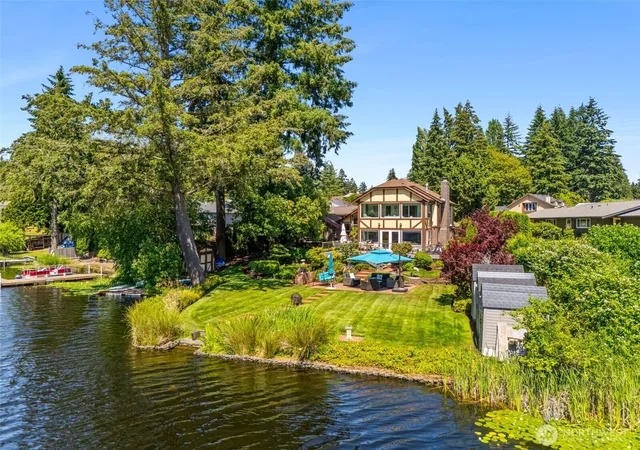 Photo 1 of Single family home for sale at 4832 Lakemont Dr Se, Olympia, WA 98513 | MLS# NWM2570020 | Listing updated on 2026-09-23