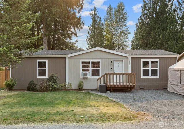 Manufactured home for sale at 13012 View Pl, Granite Falls, WA 98252 | MLS# NWM2570022