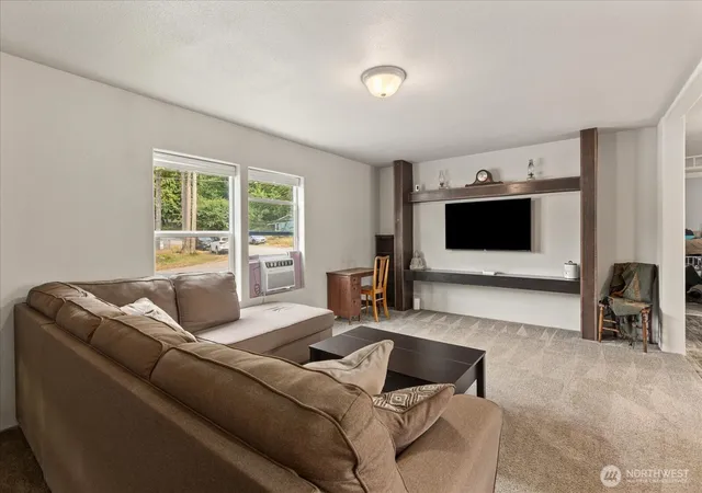 Photo 2 of Manufactured home for sale at 13012 View Pl, Granite Falls, WA 98252 | MLS# NWM2570022 | Listing updated on 2026-09-24
