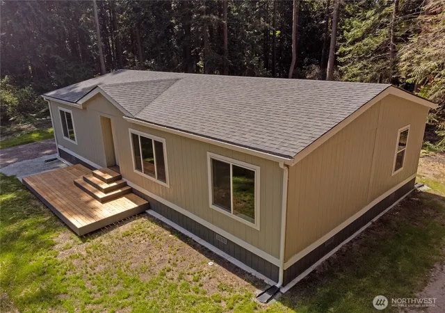 Photo 3 of Manufactured home for sale at 871 S Lucille St, Camano Island, WA 98282 | MLS# NWM2570026 | Listing updated on 2026-10-02