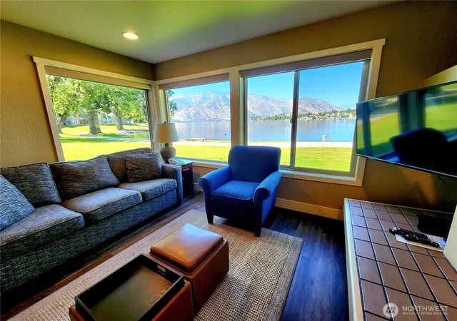 Photo 3 of Single family home for sale at 1 Beach 555 C, Manson, WA 98831 | MLS# NWM2570037 | Listing updated on 2026-09-23