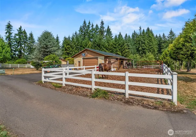 Photo 3 of Single family home for sale at 891 Young Rd, Kelso, WA 98626 | MLS# NWM2570043 | Listing updated on 2026-10-01