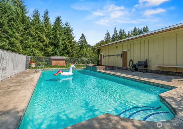Photo 4 of Single family home for sale at 891 Young Rd, Kelso, WA 98626 | MLS# NWM2570043 | Listing updated on 2026-10-01