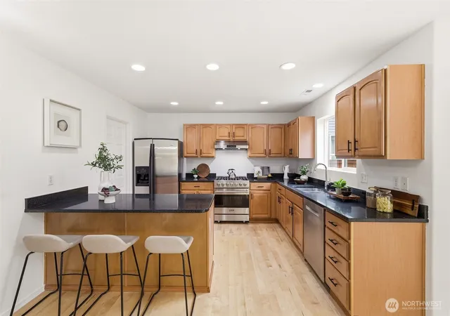 Photo 4 of Single family home for sale at 2108 250th Place SE, Sammamish, WA 98075 | MLS# NWM2570047 | Listing updated on 2026-09-23