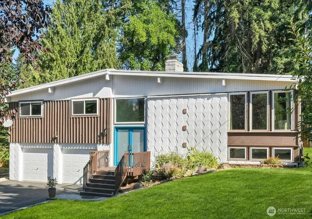 Photo 1 of Single family home for sale at 810 S 301st Pl, Federal Way, WA 98003 | MLS# NWM2570055 | Listing updated on 2026-09-30