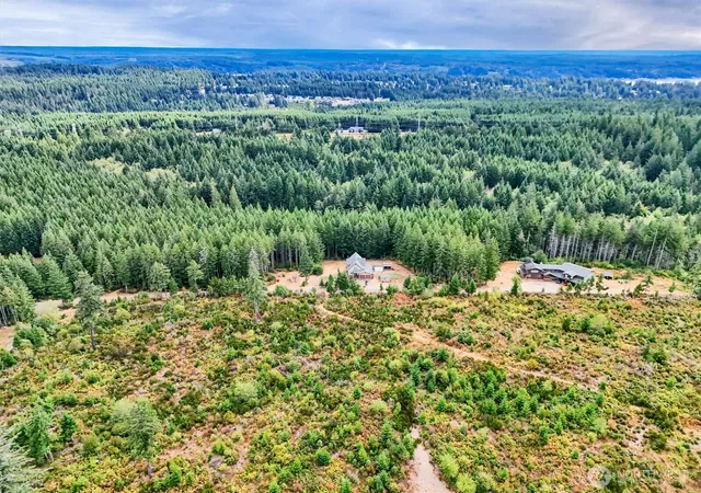 Photo 3 of Single family home for sale at 251 E Jobes Ct, Belfair, WA 98528 | MLS# NWM2570057 | Listing updated on 2026-09-23