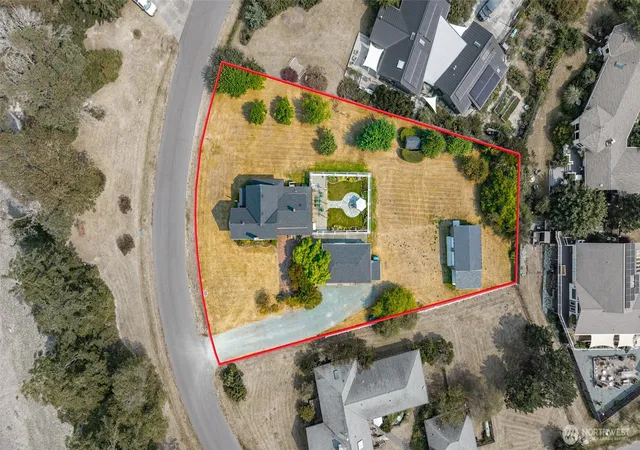 Photo 2 of Single family home for sale at 1209 Ne Leisure St, Coupeville, WA 98239 | MLS# NWM2570069 | Listing updated on 2026-10-02