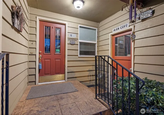 Photo 2 of Single family home for sale at 15205 103rd Avenue Ct E, Puyallup, WA 98374 | MLS# NWM2570070 | Listing updated on 2026-09-22