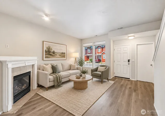 Photo 3 of Single family home for sale at 11522 7th Avenue Ct E, Tacoma, WA 98445 | MLS# NWM2570085 | Listing updated on 2026-09-24