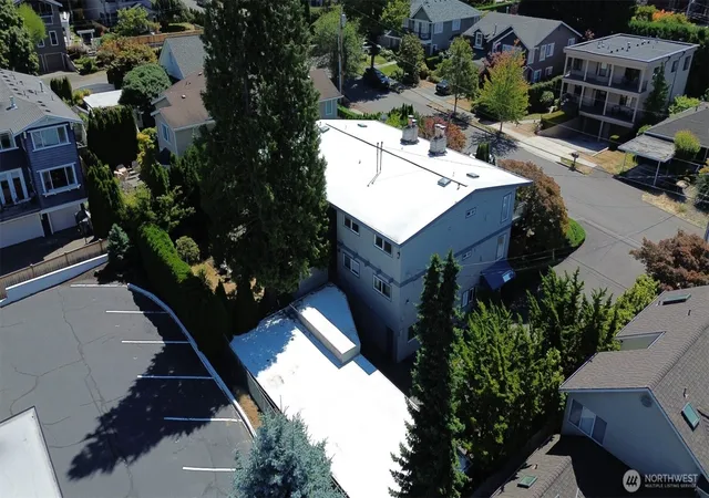 Photo 3 of Multi family home for sale at 324 6th Avenue S, Kirkland, WA 98033 | MLS# NWM2570088 | Listing updated on 2026-09-23