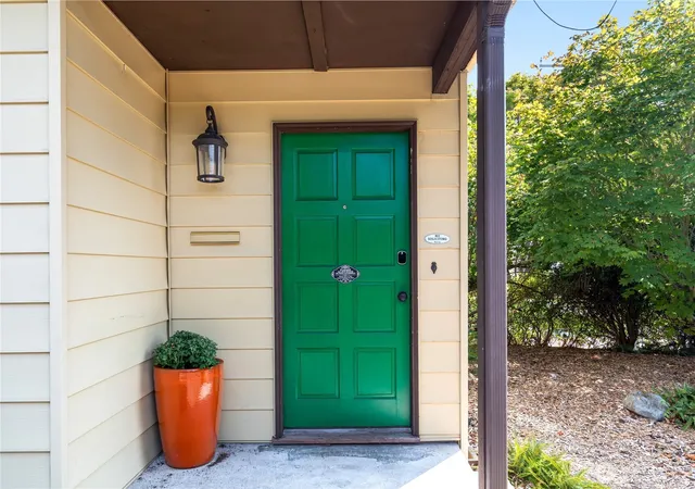 Photo 3 of Sale Pending at 5636 49th Avenue SW, Seattle, WA 98136 | MLS# NWM2570105 | Listing updated on 2026-08-21
