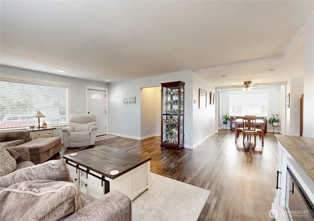 Photo 3 of Single family home for sale at 529 Southwest 1st, College Place, WA 99324 | MLS# NWM2570110 | Listing updated on 2026-09-28