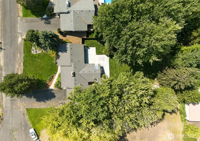 Photo 3 of Single family home for sale at 1837 Pike Pl, Walla Walla, WA 99362 | MLS# NWM2570117 | Listing updated on 2026-09-23