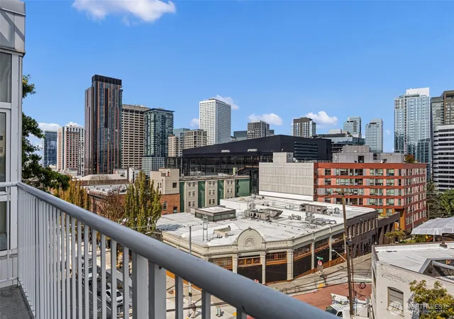 Photo 3 of Condo for sale at 303 E Pike St #602, Seattle, WA 98122 | MLS# NWM2570145 | Listing updated on 2026-09-23