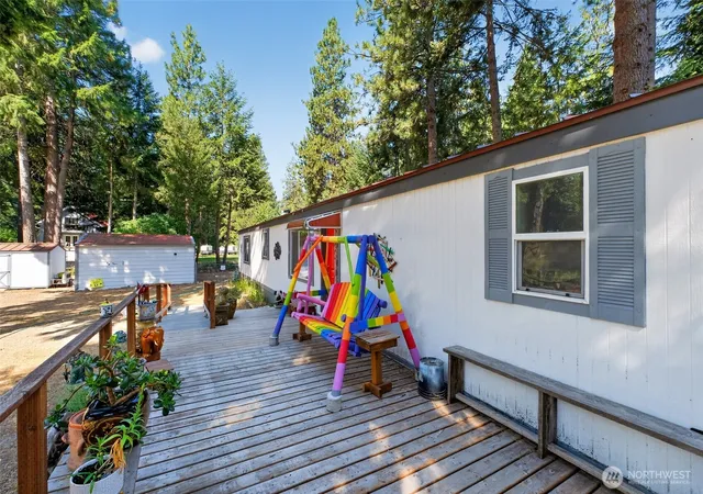 Photo 3 of Manufactured home for sale at 221 Ermine Loop, Cle Elum, WA 98922 | MLS# NWM2570154 | Listing updated on 2026-09-23