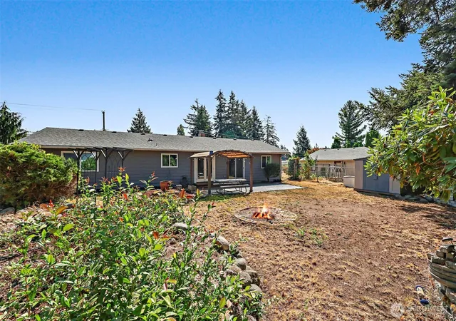 Single family home for sale at 29425 34Th Ave S, Auburn, WA 98001 | MLS# NWM2570169