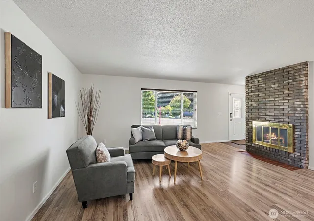 Photo 3 of Single family home for sale at 29425 34Th Ave S, Auburn, WA 98001 | MLS# NWM2570169 | Listing updated on 2026-09-24