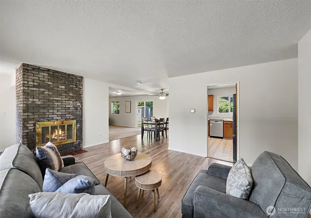 Photo 4 of Single family home for sale at 29425 34Th Ave S, Auburn, WA 98001 | MLS# NWM2570169 | Listing updated on 2026-09-24