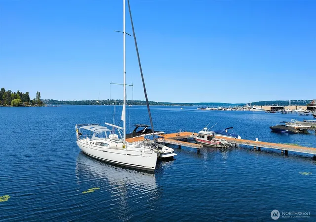 Photo 2 of Condo for sale at 4561 Lake Washington Blvd Ne #306, Kirkland, WA 98033 | MLS# NWM2570175 | Listing updated on 2026-10-15