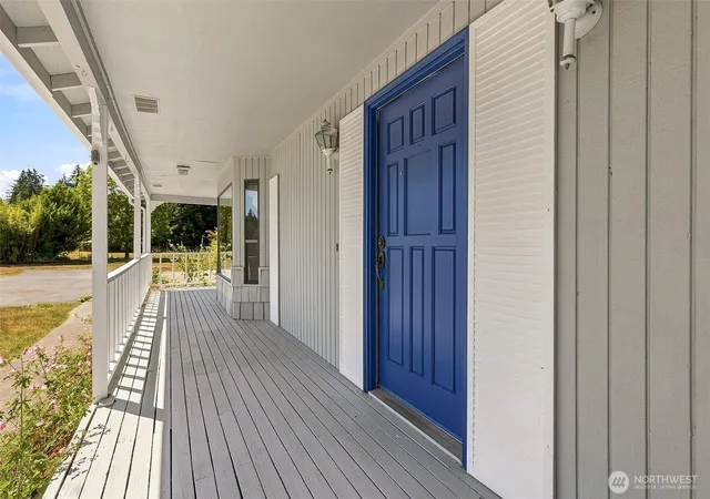 Photo 2 of Sale Pending at 3705 Eagle Lake Ln Ne, Olympia, WA 98506 | MLS# NWM2570176 | Listing updated on 2026-09-25