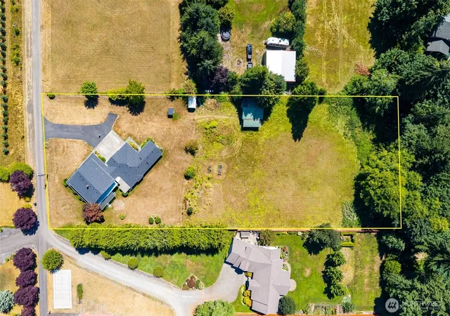 Photo 3 of Sale Pending at 3705 Eagle Lake Ln Ne, Olympia, WA 98506 | MLS# NWM2570176 | Listing updated on 2026-09-25