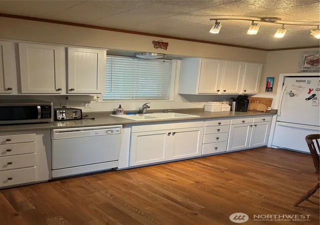 Photo 4 of Single family home for sale at 1111 272nd Place, Ocean Park, WA 98640 | MLS# NWM2570177 | Listing updated on 2026-09-23
