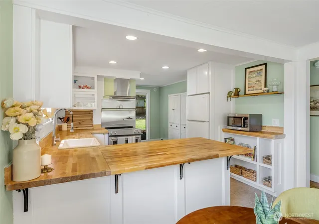 Photo 4 of Single family home for sale at 11017 31St Ave Ne, Seattle, WA 98125 | MLS# NWM2570186 | Listing updated on 2026-09-19