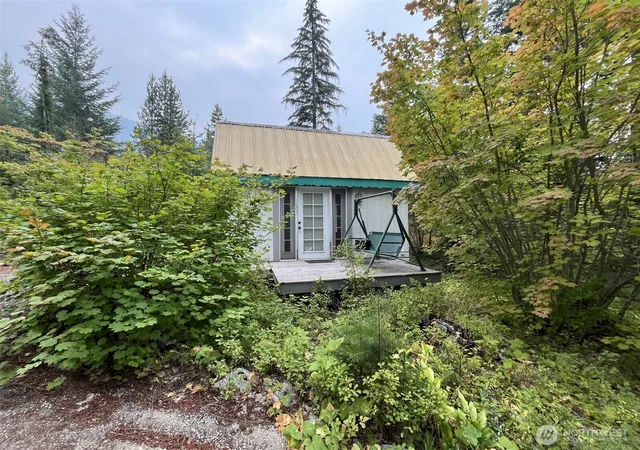 Photo 3 of Manufactured home for sale at 3019 Memory Ln, Leavenworth, WA 98826 | MLS# NWM2570189 | Listing updated on 2026-09-23