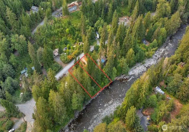 Photo 3 of Sale Pending at 127 Xx Crystal Springs Rd, Granite Falls, WA 98252 | MLS# NWM2570205 | Listing updated on 2026-08-20
