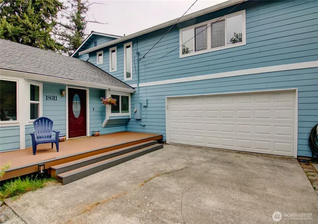 Photo 1 of Single family home for sale at 18011 Mclean Rd, Mount Vernon, WA 98273 | MLS# NWM2570222 | Listing updated on 2026-09-23