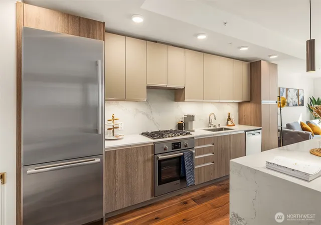 Photo 3 of Condo for sale at 800 Columbia St #2607, Seattle, WA 98104 | MLS# NWM2570237 | Listing updated on 2026-09-25