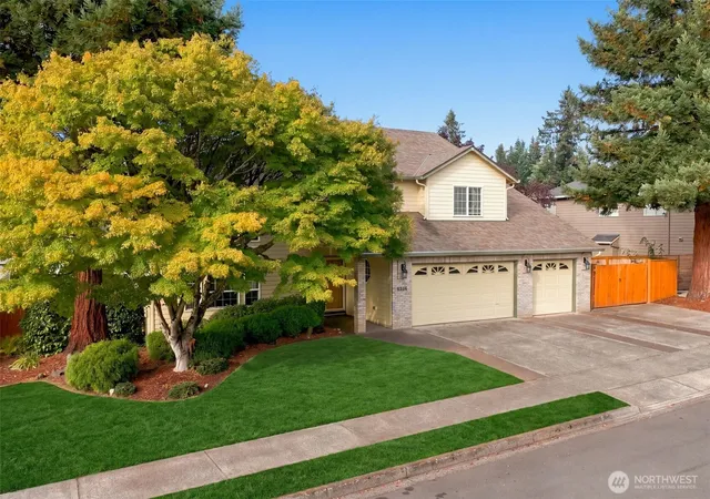 Photo 3 of Single family home for sale at 2533 NW 45th Avenue, Camas, WA 98607 | MLS# NWM2570238 | Listing updated on 2026-09-28