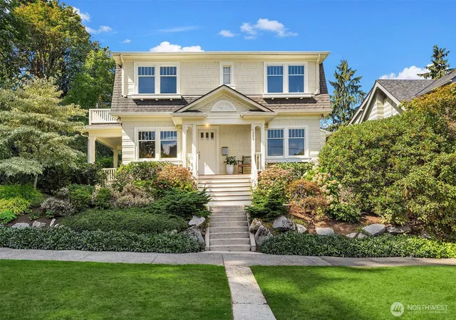 Photo 2 of Sale Pending at 1803 36th Avenue, Seattle, WA 98122 | MLS# NWM2570260 | Listing updated on 2026-09-22