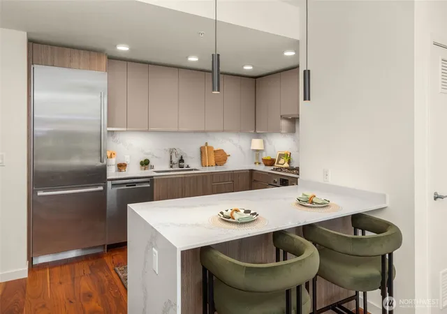 Photo 3 of Condo for sale at 800 Columbia St #2305, Seattle, WA 98104 | MLS# NWM2570271 | Listing updated on 2026-09-25
