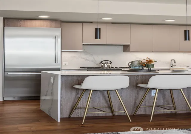 Photo 4 of Condo for sale at 800 Columbia St #2609, Seattle, WA 98104 | MLS# NWM2570282 | Listing updated on 2026-09-25