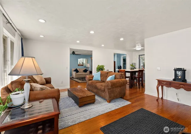 Photo 2 of Sale Pending at 17642 Irwin St Sw, Rochester, WA 98579 | MLS# NWM2570291 | Listing updated on 2026-09-29