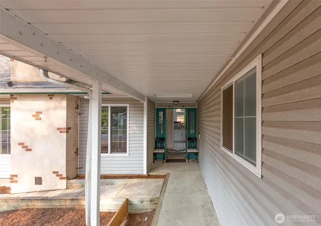 Photo 2 of Single family home for sale at 120 Sunland Dr, Sequim, WA 98382 | MLS# NWM2570297 | Listing updated on 2026-09-23