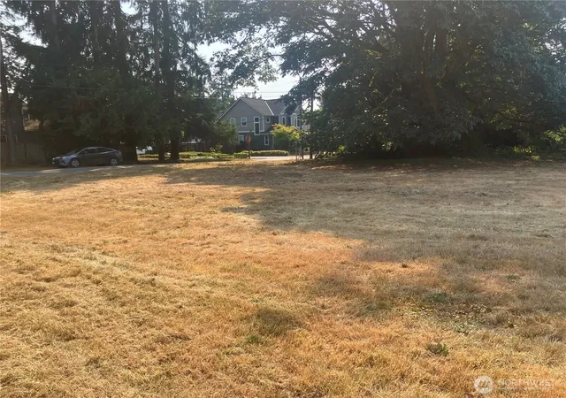 Photo 3 of Sale Pending at 3 E Xxxx Reitze St, Carnation, WA 98014 | MLS# NWM2570299 | Listing updated on 2026-09-29